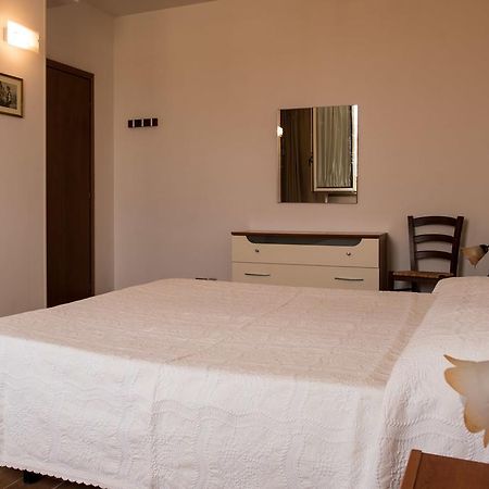 Il Bedrooms Di Porta Maggiore Ascoli Piceno Dış mekan fotoğraf